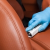 Como conservar bancos de couro do carro e evitar rachaduras