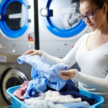 Como escolher a melhor lavanderia em BH para roupas delicadas e peças especiais